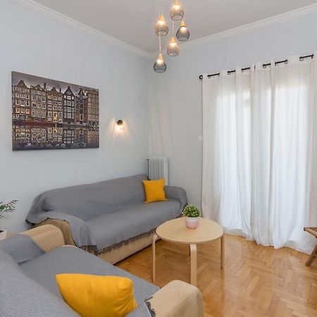Kerameikos Metro Apartment For 4 Aten Exteriör bild