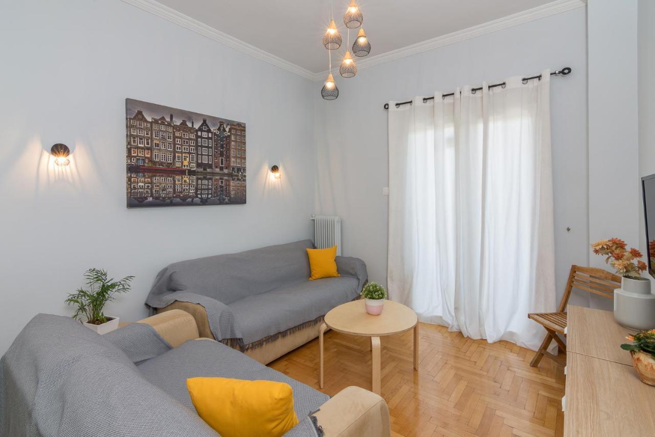 Kerameikos Metro Apartment For 4 Aten Exteriör bild